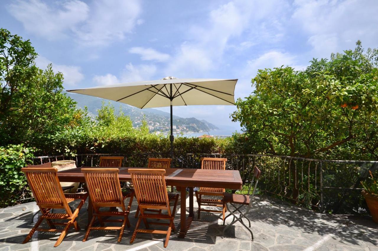 Villa Riviera Rapallo - 5 Min Walking From Beach Luaran gambar