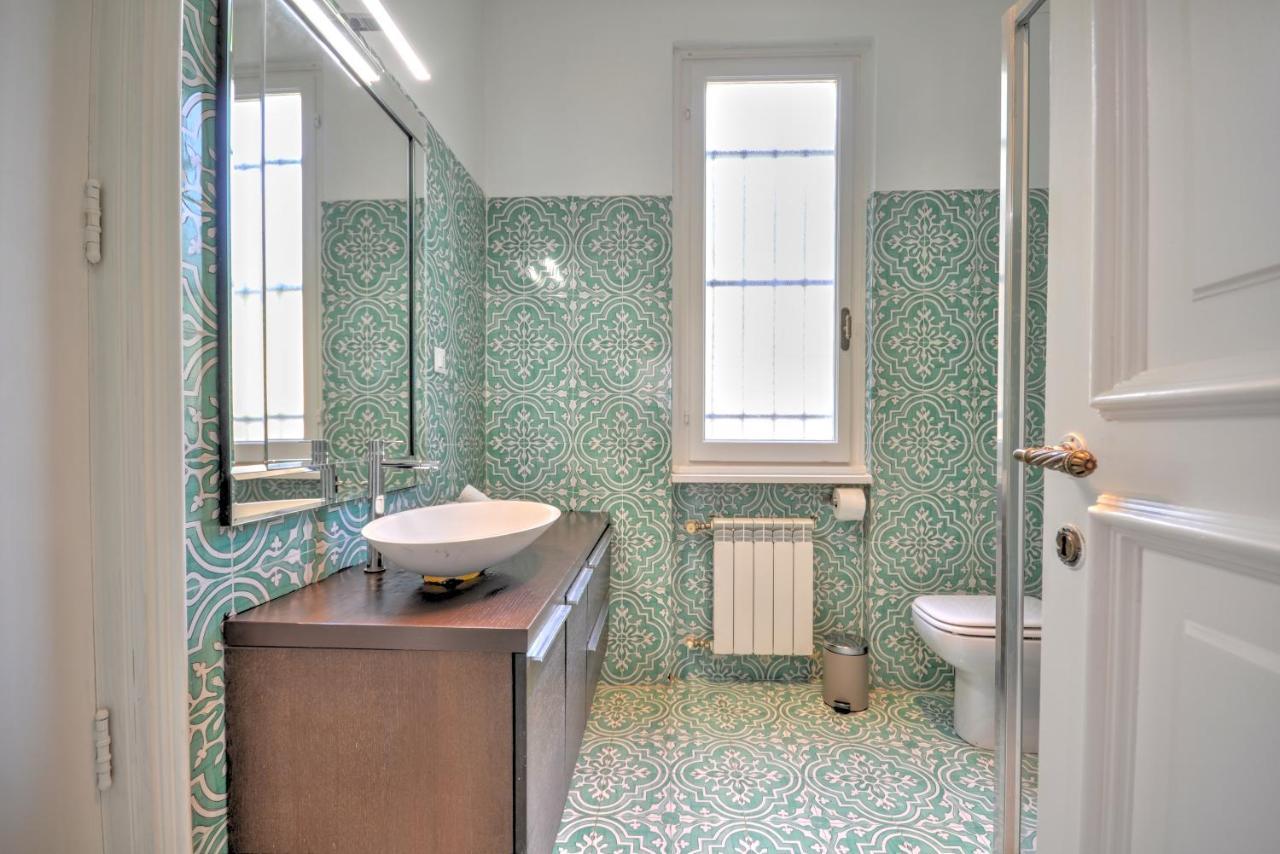 Villa Riviera Rapallo - 5 Min Walking From Beach Luaran gambar